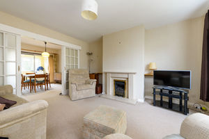 Sitting Room- click for photo gallery